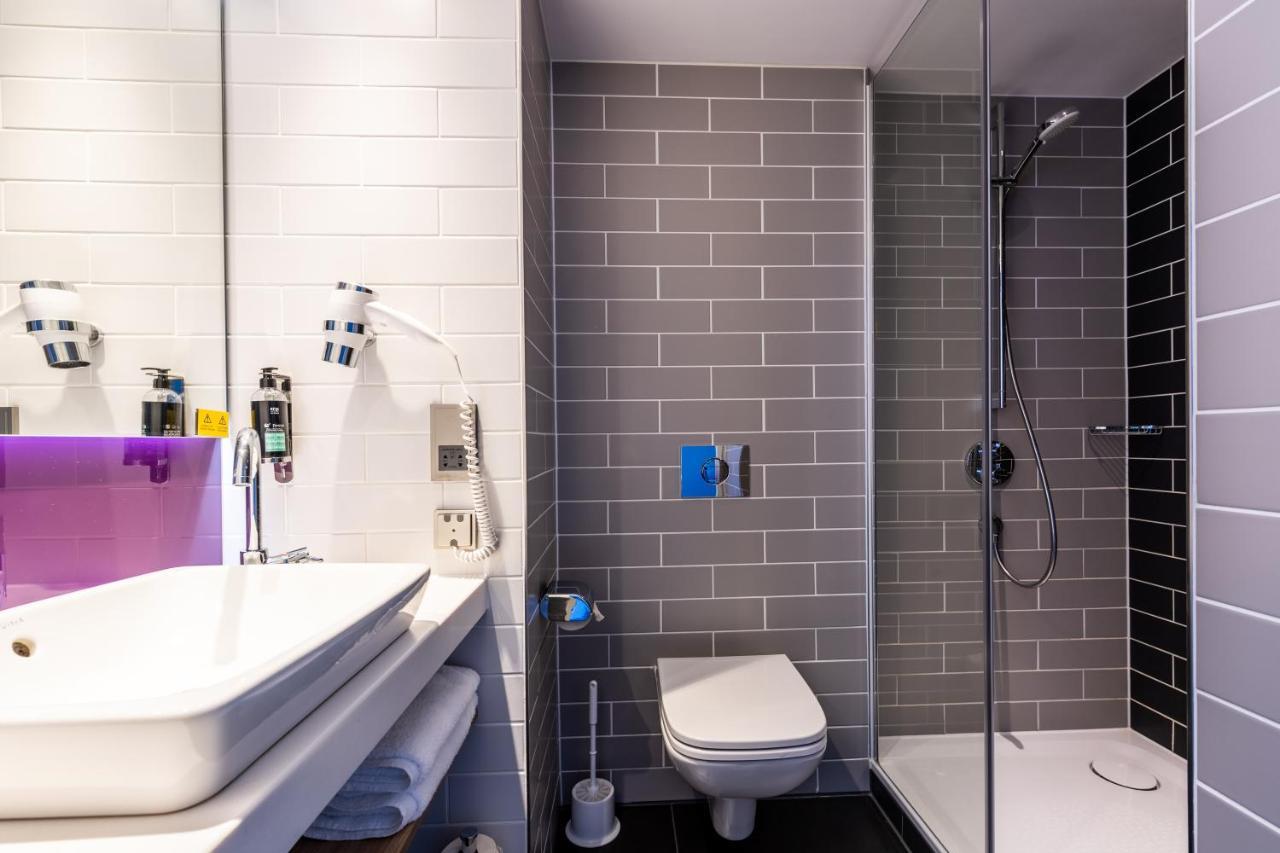 Premier Inn Koeln City Sued Exteriör bild