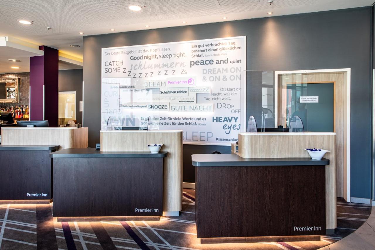 Premier Inn Koeln City Sued Exteriör bild