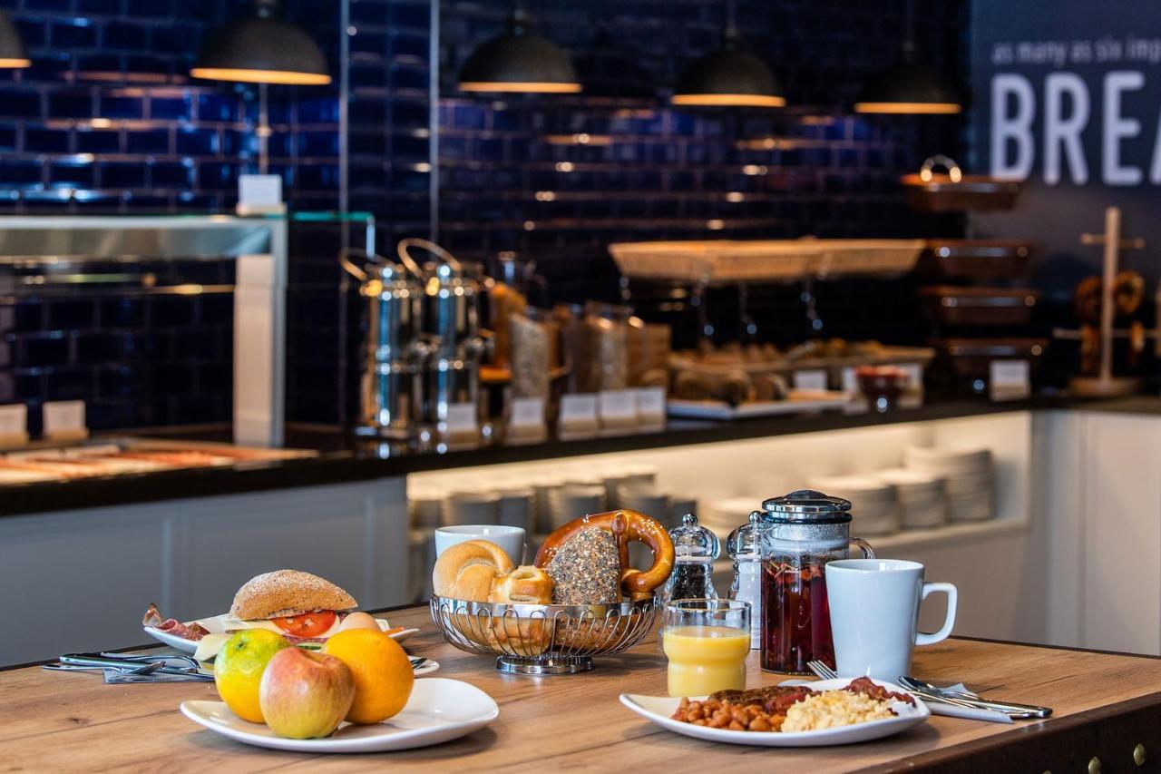 Premier Inn Koeln City Sued Exteriör bild